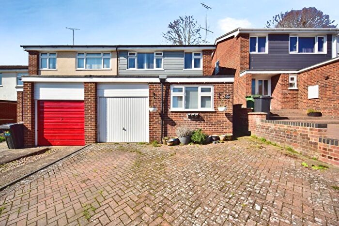 3 Bedroom Semi-Detached House For Sale In Ragstone Road, Bearsted, Maidstone, Kent, ME15