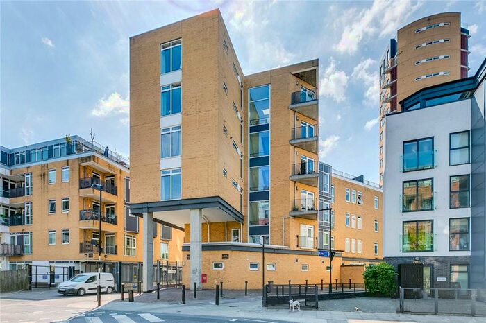 1 Bedroom Flat To Rent In Martello Street, Hackney, London, E8