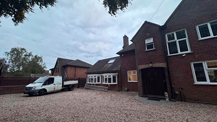 1 Bedroom Flat To Rent In Wellingborough Road, Rushden, NN10