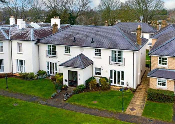 2 Bedroom Apartment For Sale In Highfield House, Hemel Hempstead, Hertfordshire, HP2
