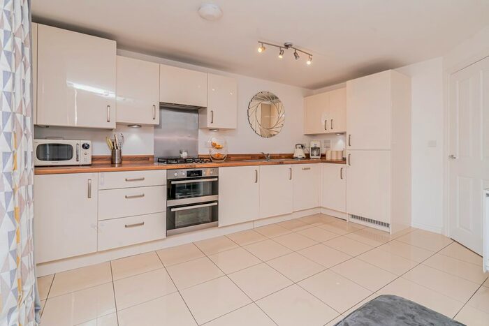 4 Bedroom Terraced House To Rent In St. Lucia Crescent, Newton Leys, Milton Keynes, Buckinghamshire, MK3