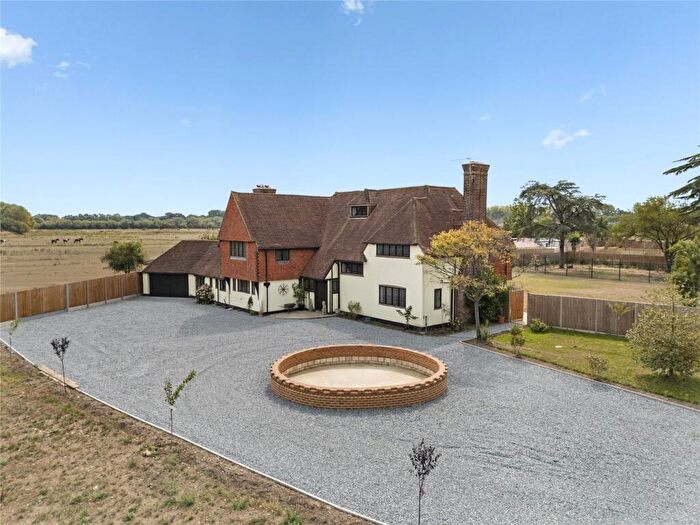 6 Bedroom Detached House To Rent In Molesey Road, Walton-on-Thames, Surrey, KT12