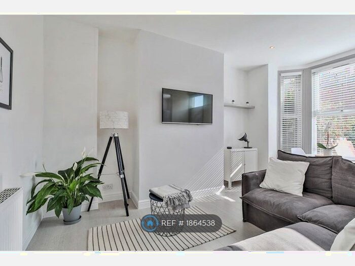 5 Bedroom Terraced House To Rent In Grimthorpe Place, Leeds, LS6