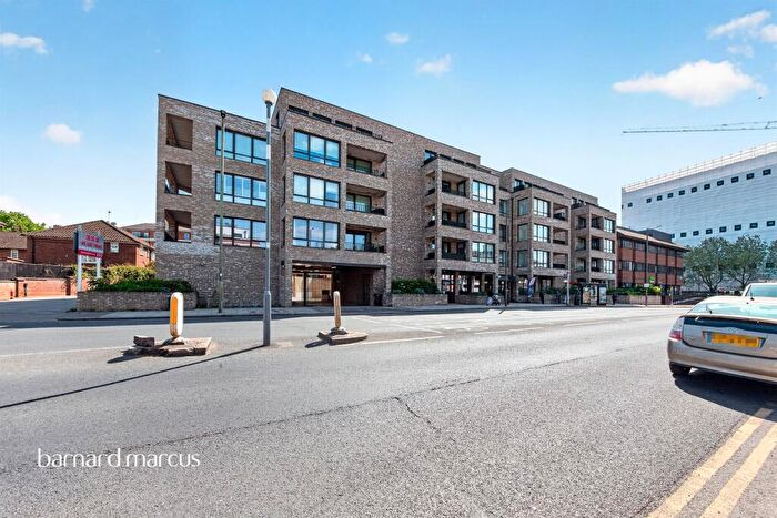 1 Bedroom Flat For Sale In Oakleigh Road North, London, N20
