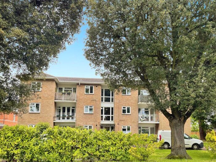 2 Bedroom Flat To Rent In Cherrywood Court, Straight Road, Colchester, CO3