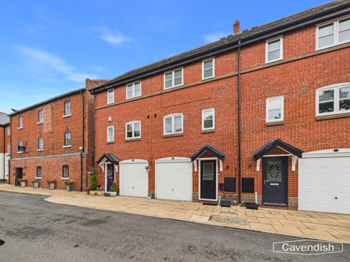 3 Bedroom Town House For Sale In Old Mill Place, Tattenhall, Chester, CH3