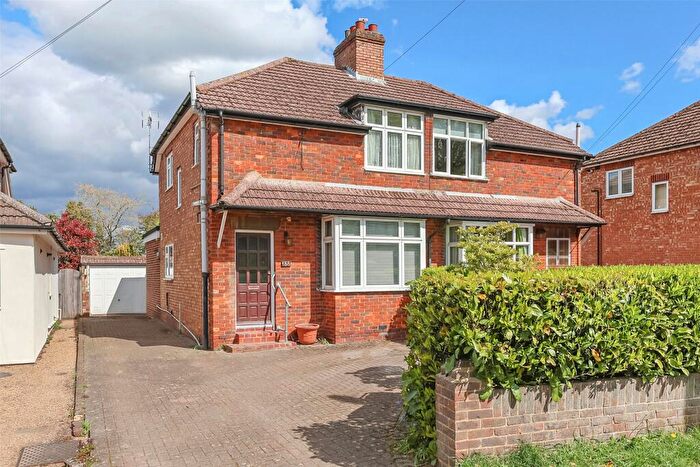 3 Bedroom Semi-Detached House For Sale In Cobham Road, Fetcham, Leatherhead, Surrey, KT22