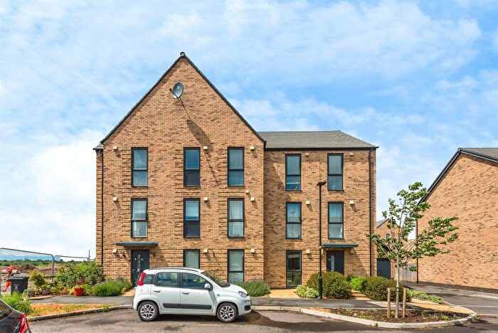 2 Bedroom Flat For Sale In Dalby Strand, Swindon, SN1