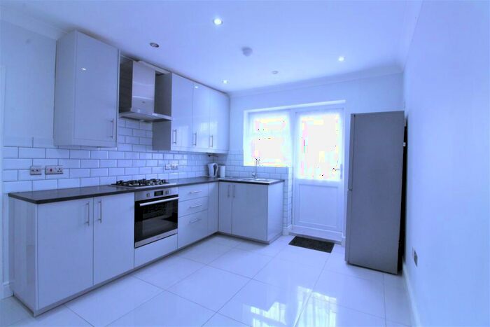 1 Bedroom Flat To Rent In Chesterfield Road, Enfield, EN3