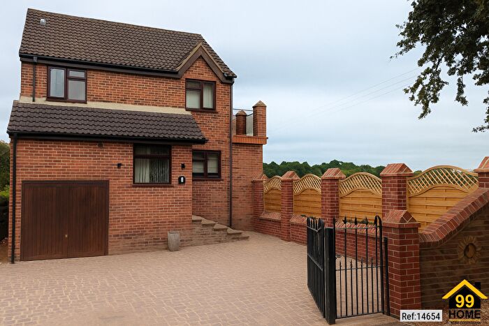 3 Bedroom Detached House For Sale In Wintringham Way, Purley On Thames, West Berkshire, RG8