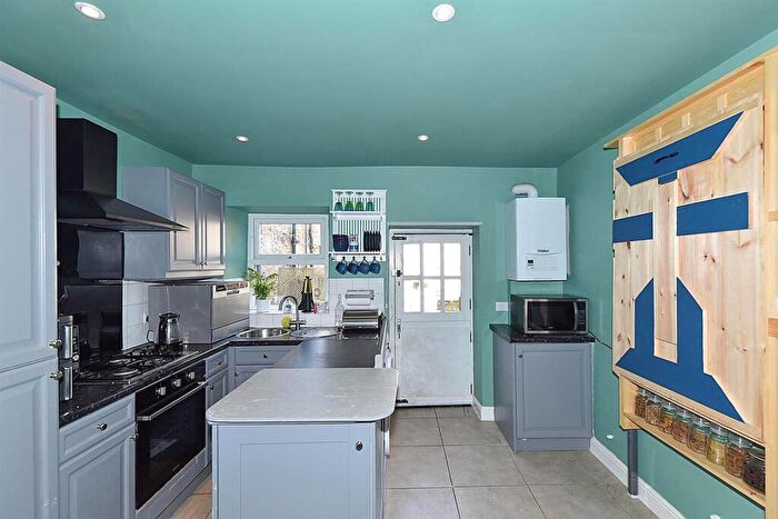 2 Bedroom Cottage For Sale In John Street, Bollington, SK10