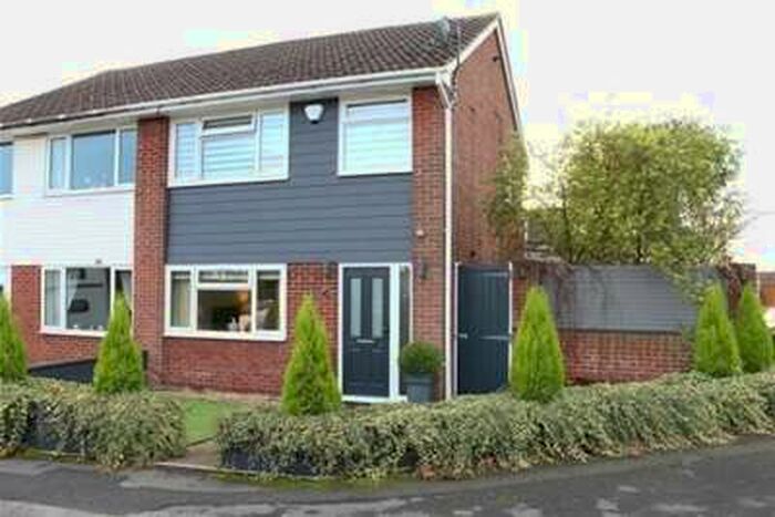 3 Bedroom Semi-Detached House To Rent In Friars Close, Selston NG16