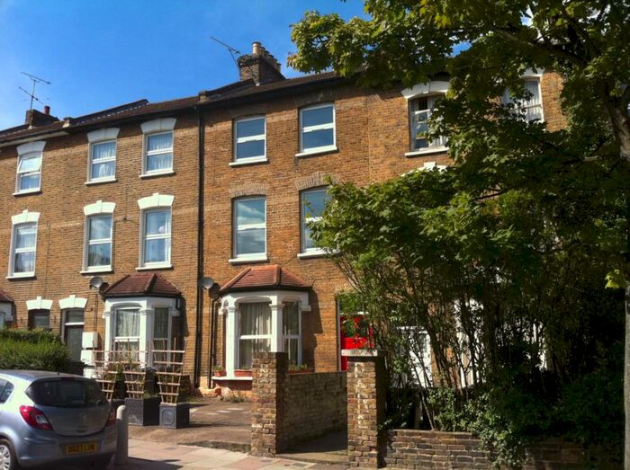 1 Bedroom Flat To Rent In Wood Green, Wood Green, N22