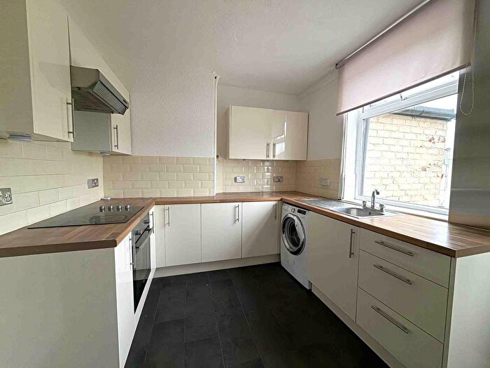 3 Bedroom Terraced House To Rent In Somersall Street, Mansfield, NG19