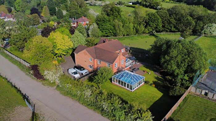 6 Bedroom Detached House For Sale In Derby Road, Swanwick, DE55