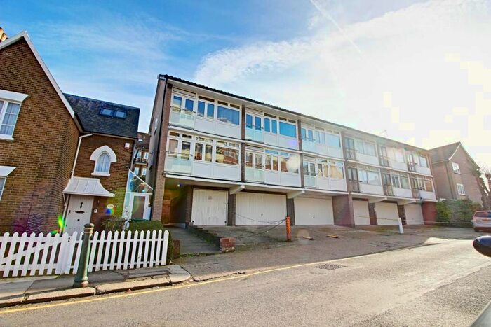 1 Bedroom Terraced House To Rent In Caroline Court, Highfield Road, Golders Green, London, NW11