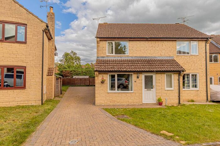 2 Bedroom Semi Detached House For Sale In Orwell Close, Malmesbury, SN16
