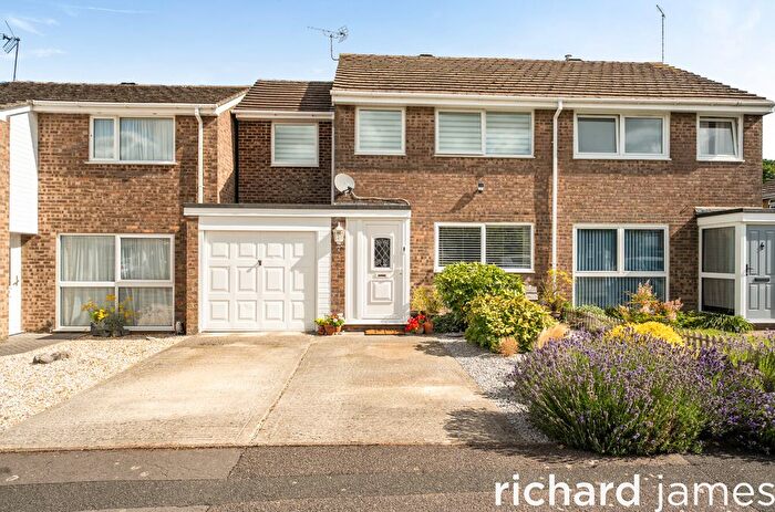 4 Bedroom Semi-Detached House For Sale In Saffron Close, Royal Wootton Bassett, SN4