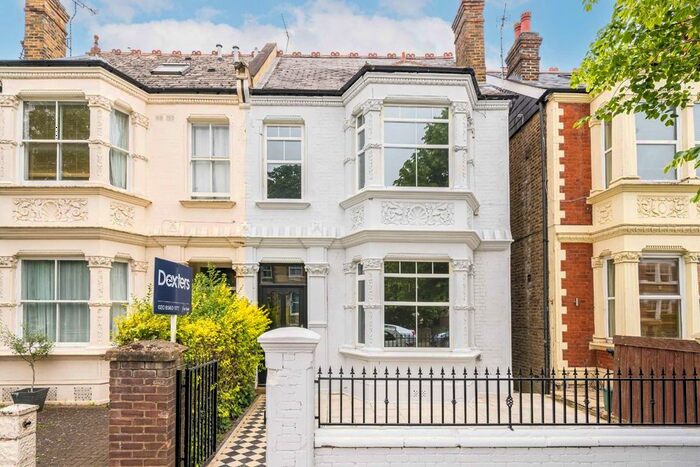 5 Bedroom Property To Rent In Thornbury Road, Osterley, Isleworth, TW7