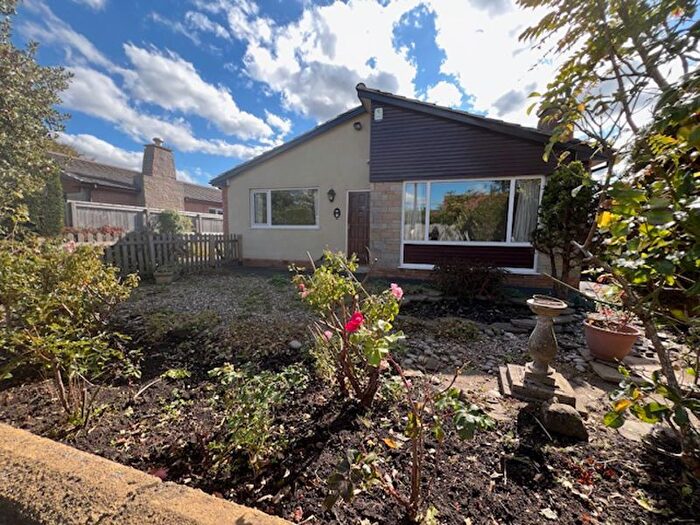 3 Bedroom Detached Bungalow For Sale In Barn Croft, Penwortham, Preston, PR1