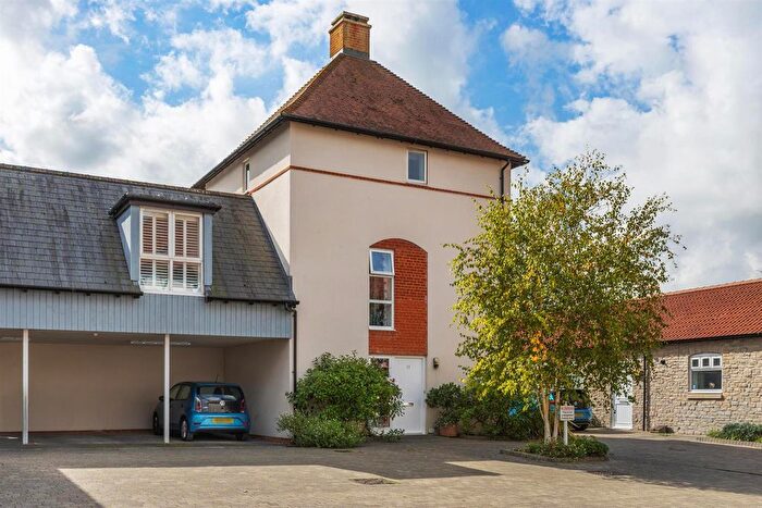 3 Bedroom Link Detached House For Sale In Red Cow Lane, Dorchester, DT1