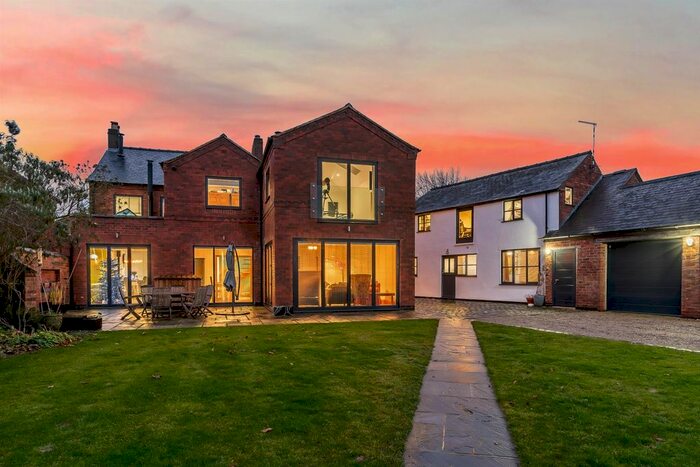 5 Bedroom Detached House For Sale In Walton, Lutterworth, Leicestershire, LE17