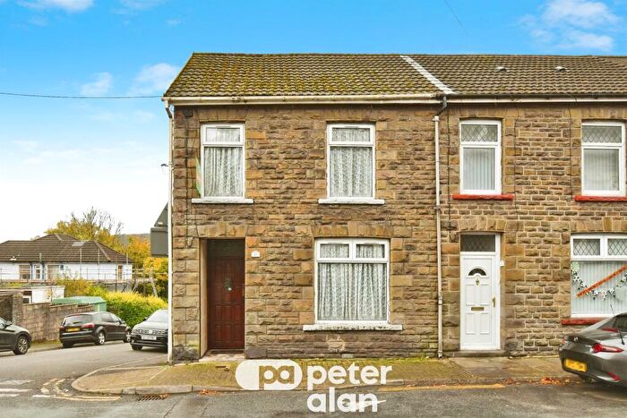 3 Bedroom End Of Terrace House For Sale In Greenfield Terrace, Abercynon, Mountain Ash, CF45