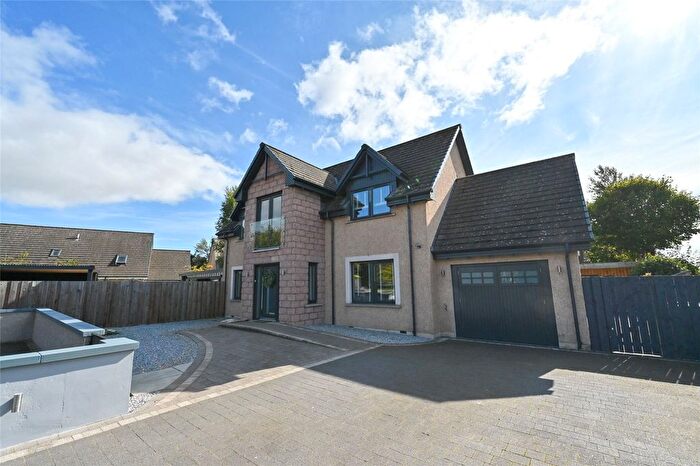 4 Bedroom Detached House For Sale In Castle Gardens, Edzell, Brechin, DD9