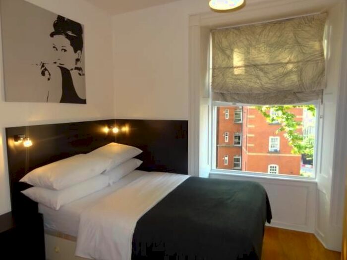 Studio To Rent In Cartwright Gardens, Bloomsbury, London, WC1H
