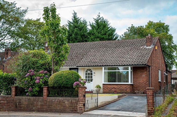 2 Bedroom Semi-detached Bungalow For Sale In Wigan Road, Westhoughton, Bolton, BL5