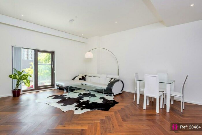 1 Bedroom Apartment To Rent In New Union Square, London, SW11