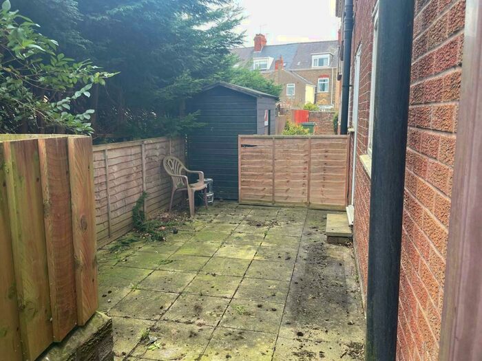 1 Bedroom Flat To Rent In Mascotte Gardens, Hornsea, HU18