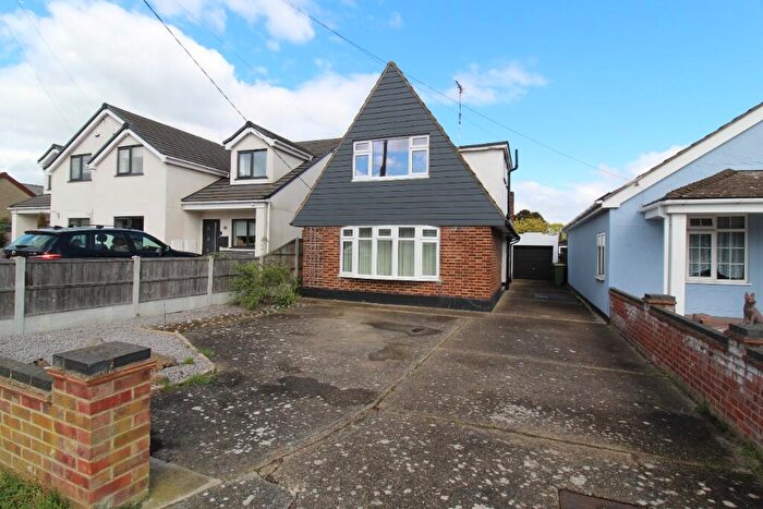 2 Bedroom Detached House For Sale In Golden Cross Road, Rochford, Essex, SS4