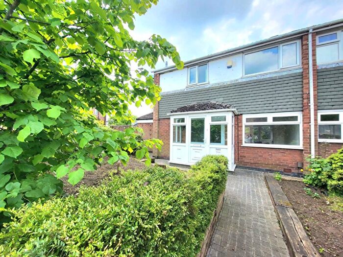 3 Bedroom Semi-Detached House To Rent In Didsbury Road, Heaton Mersey, Stockport, SK4