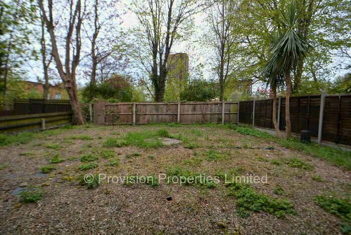 4 Bedroom Terraced House To Rent In Well Close Rise, City Centre, Leeds, LS7