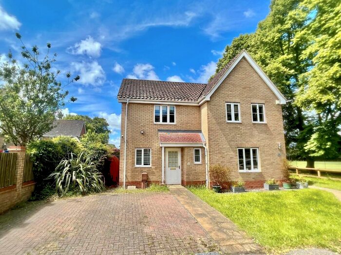 2 Bedroom House To Rent In Alicante Way, Norwich, NR5