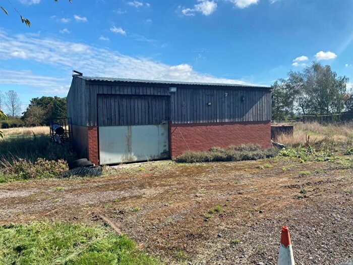 Barn Conversion For Sale In Sutton Road, Beckingham, Lincoln, LN5