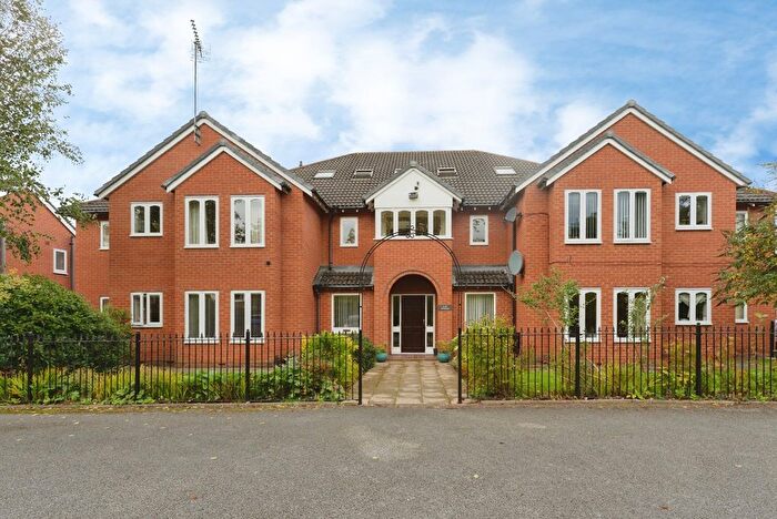 2 Bedroom Flat For Sale In Brunsborough Close, Wirral, Merseyside, CH62
