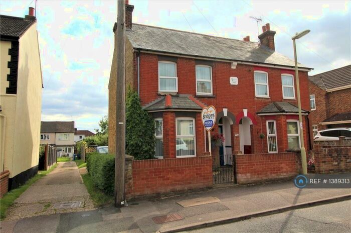 3 Bedroom Semi-Detached House To Rent In Holly Road, Aldershot, GU12