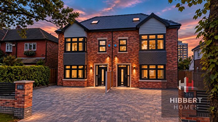 5 Bedroom Semi-Detached House For Sale In Manor Avenue, Sale, M33