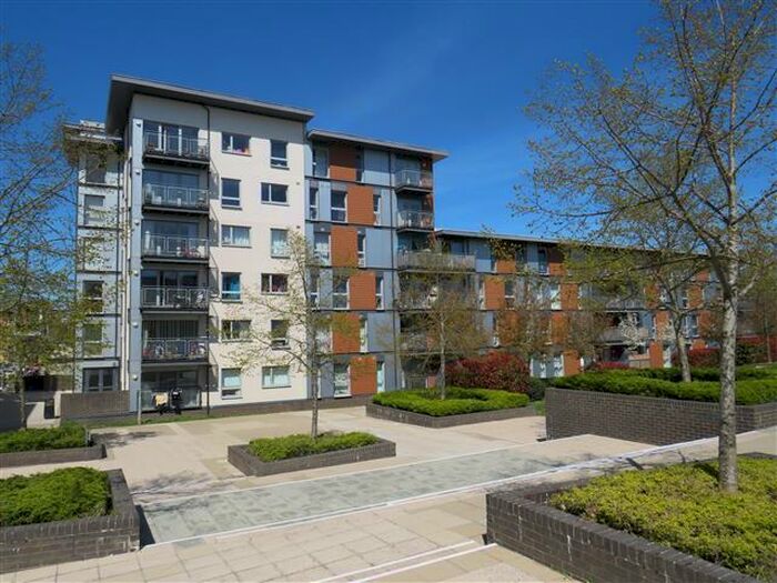 2 Bedroom Apartment To Rent In Commonwealth Drive, Crawley, RH10