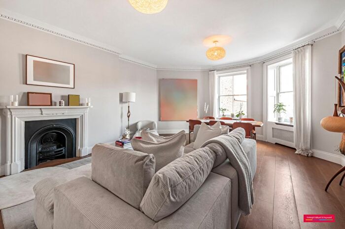 2 Bedroom Flat To Rent In Wimpole Street, London, W1G