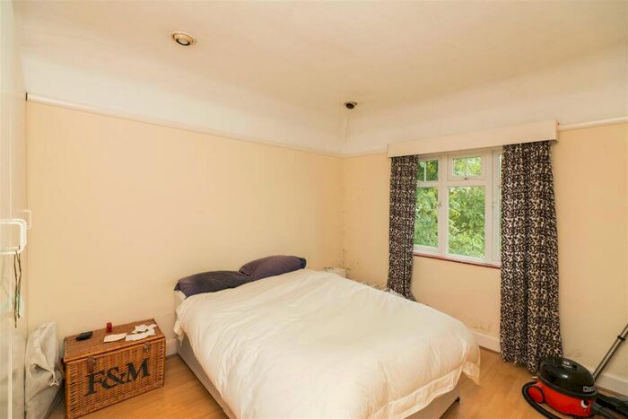 1 Bedroom Flat For Sale In Elm Park Road, Finchley, N3