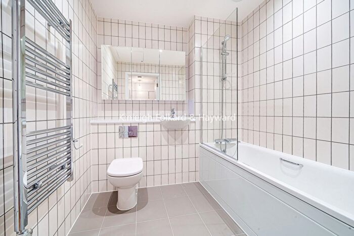 1 Bedroom Flat To Rent In Tide Street, Barking, IG11