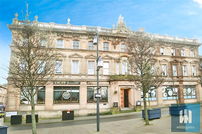 2 Bedroom Apartment To Rent In Britannia Buildings, St Peters Street, Huddersfield, HD1