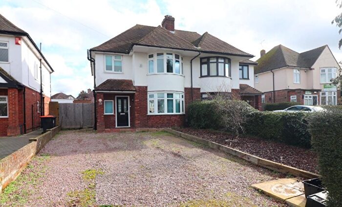 3 Bedroom Semi-Detached House For Sale In Bedford Road, Barton Le Clay, Bedfordshire, MK45