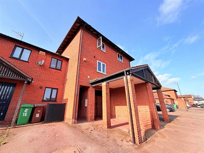 3 Bedroom Terraced House To Rent In River View, Nottingham, NG2