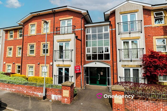 2 Bedroom Flat For Sale In Quarry Avenue, Stoke-on-Trent, ST4