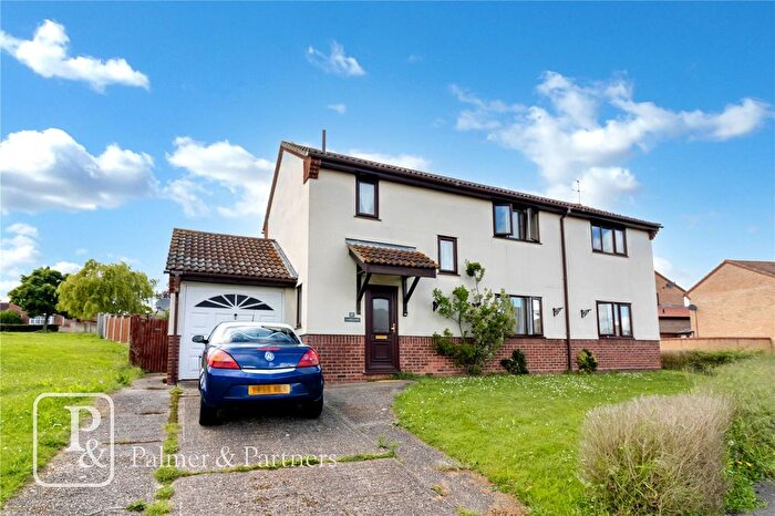 6 Bedroom Detached House For Sale In Egret Crescent, Colchester, Essex, CO4