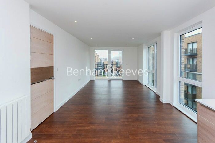 2 Bedroom Flat To Rent In Plough Way, Surrey Quays, SE16